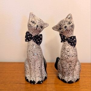 Vintage Retro 1950s Black And White Speckled Siamese Cats Pair Ceramic